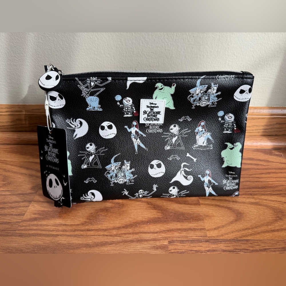 DISNEY Tim Burton’s Nightmare Before Christmas Cosmetic Bag  NWT